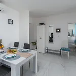 Lucia Apartmán
