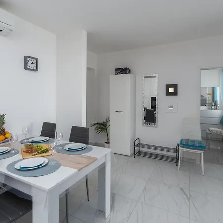 Lucia Apartament